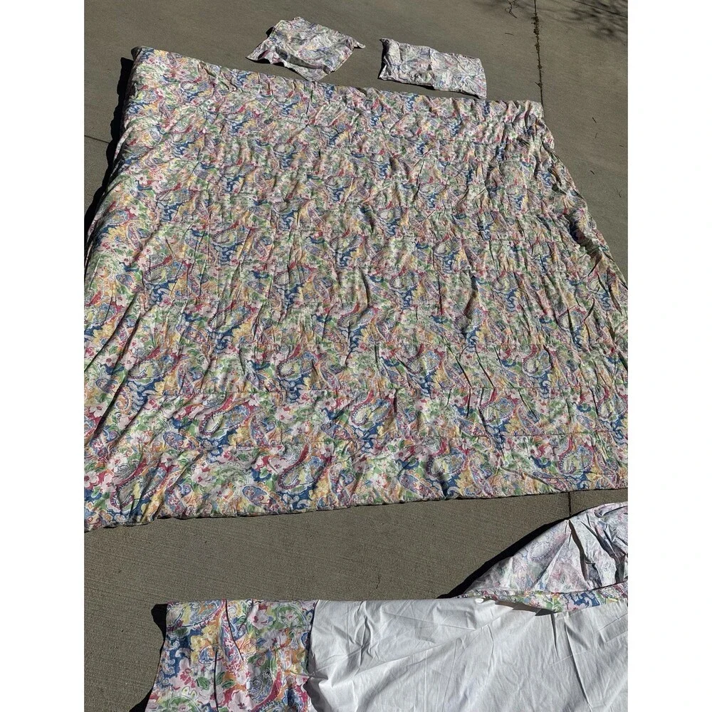 Ralph Lauren Springdale Paisley Full/ Queen Bed Comforter Skirt Two Pillow Cases